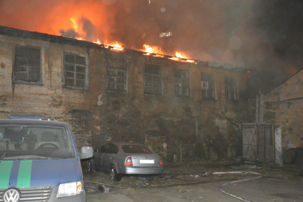 Как тушили пожар на улице Коцюбинского. Новости Днепра