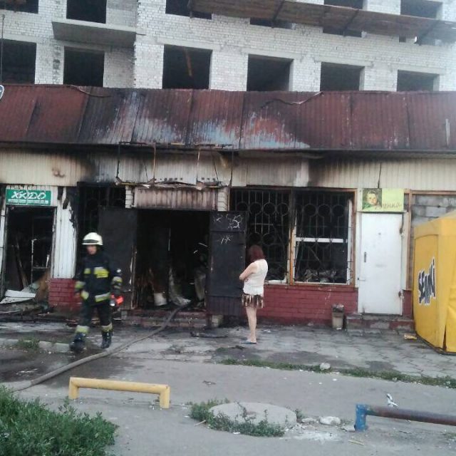 В Днепре ночью горели одновременно два магазина. Новости Днепра