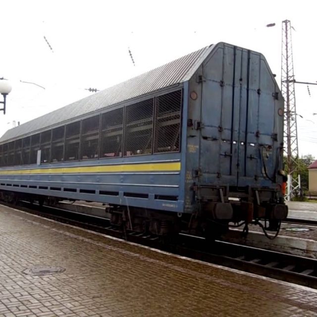 Из Днепра во Львов можно поехать с автомобилем в поезде.Новости Днепра