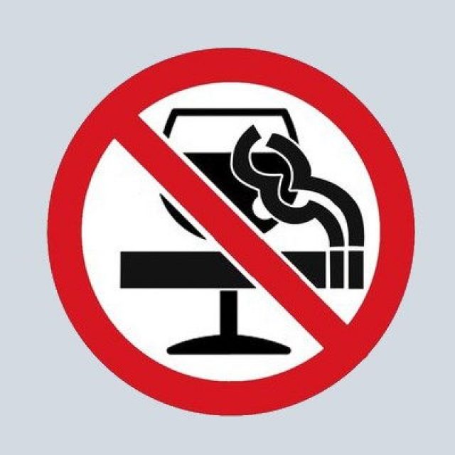 Просят полностью запретить продажу алкоголя и сигарет. Новости Днепра