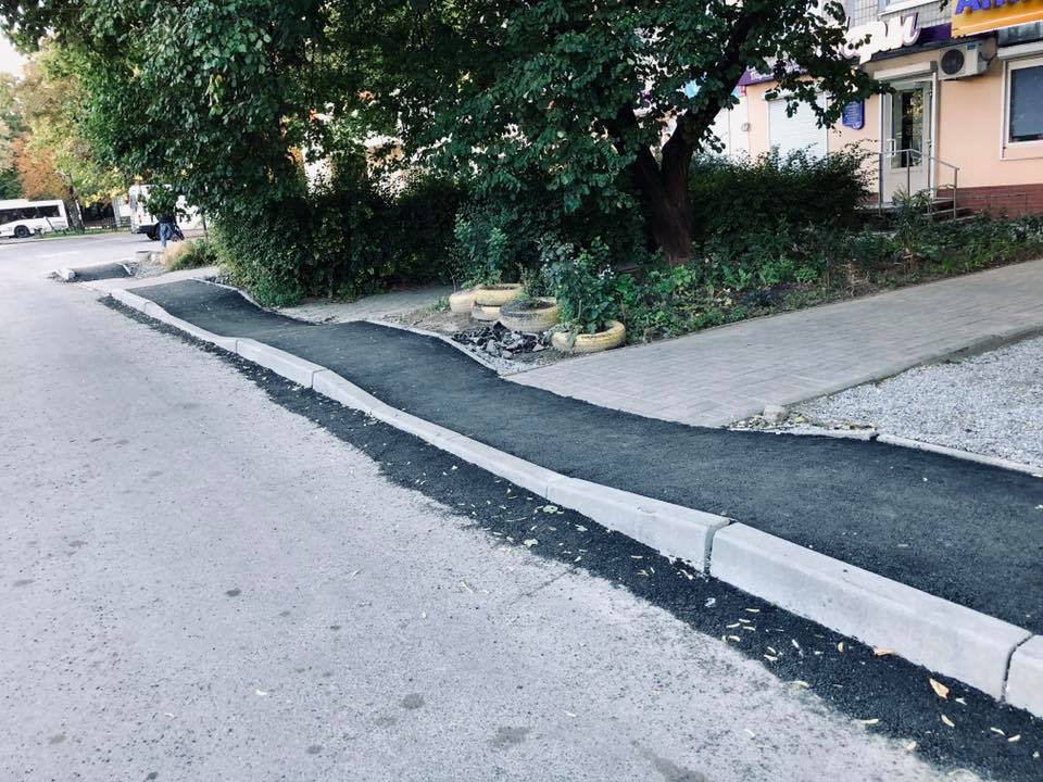 Жители Днепра требуют отремонтировать тротуары. Новости Днепра