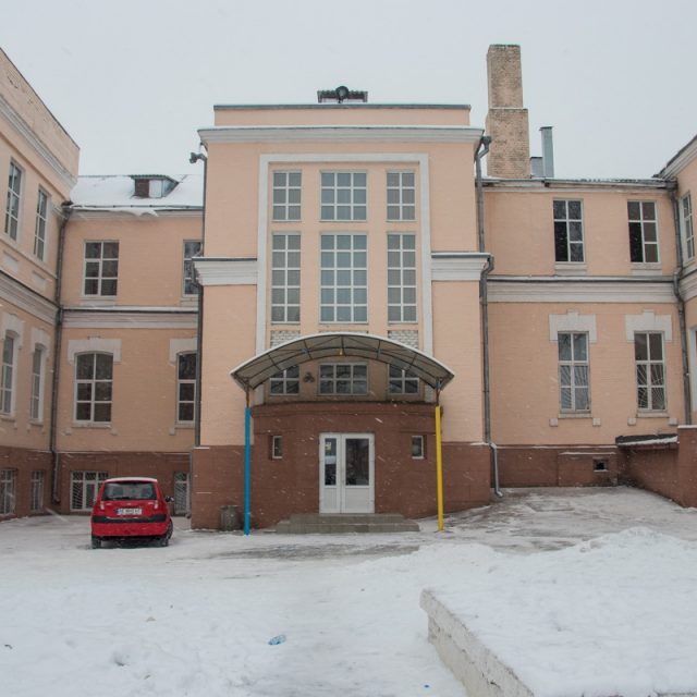 В днепровской школе распылили перцовый газ. Новости Днепра