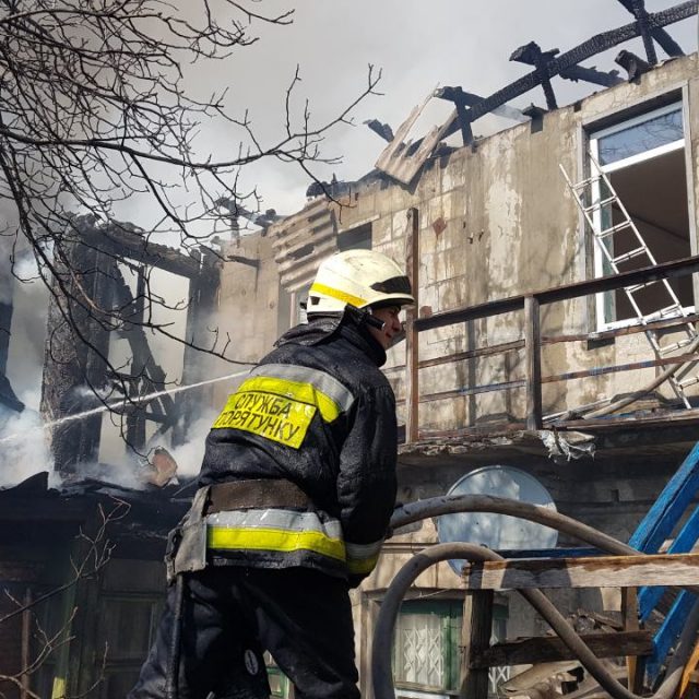 В центре Днепра загорелся дом. Новости Днепра