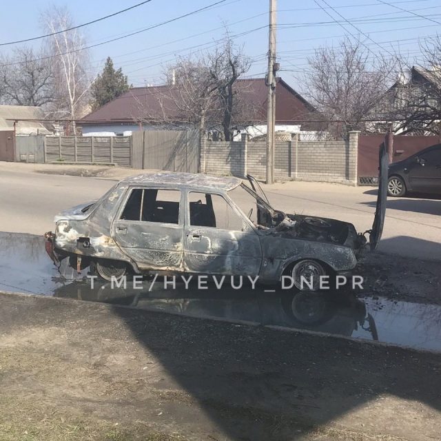 На улице Передовая-Широкая взорвался автомобиль. Новости Днепра 