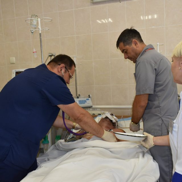 В больнице Мечникова спасают бойца из Черкасс. Новости Днепра
