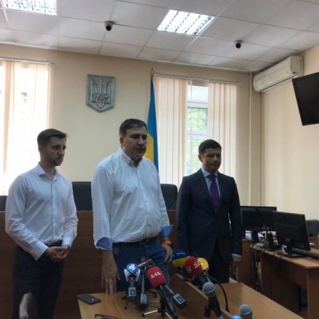 Суд разрешил Саакашвили идти на выборы в Раду. Новости Днепра