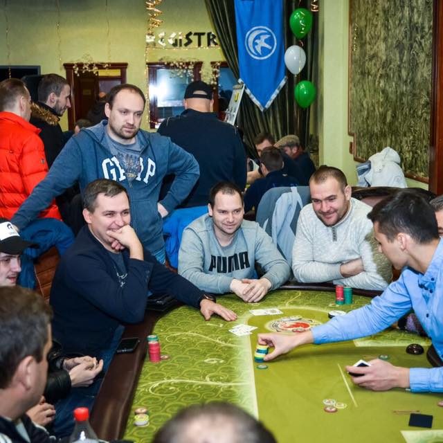 Как работают и завлекают клиентов покерные клубы. Новости Днепра