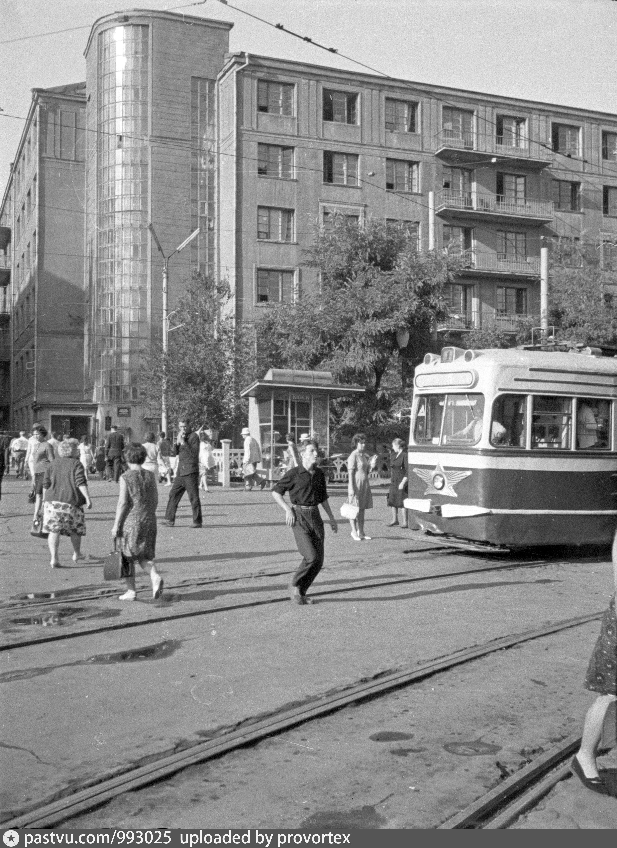 Днепрянам показали, как выглядел город в 1967 году. Новости Днепра