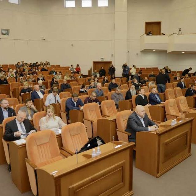 Днепровские депутаты просят денег из госбюджета. Новости Днепра