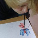 В Днепре девочка рисует картины без рук. Новости Днепра