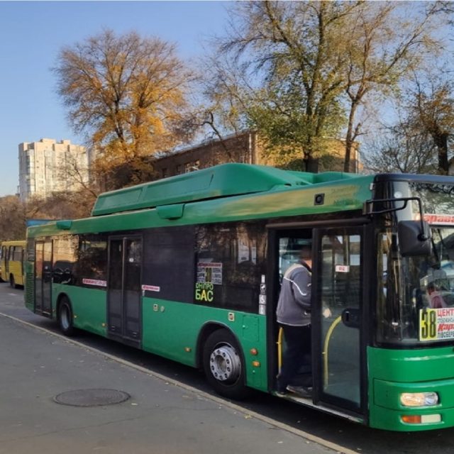 В Днепре заменят автобусы на маршруте №101. Новости Днепра
