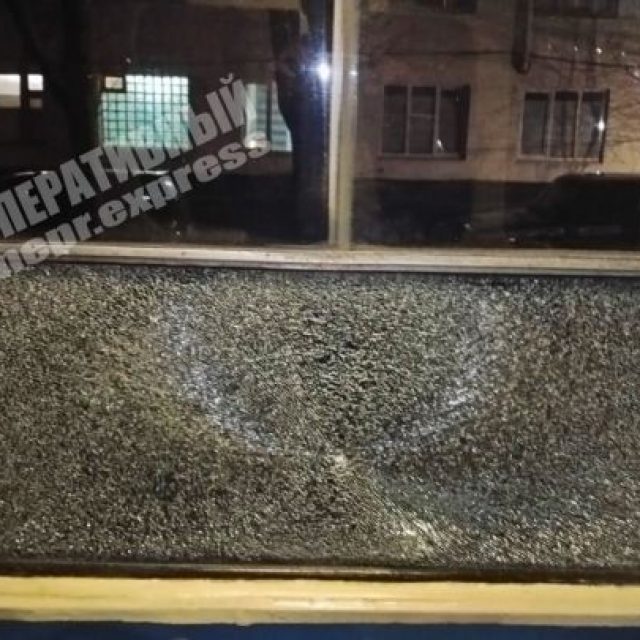 В Днепре обстреляли трамвай с людьми. Новости Днепра
