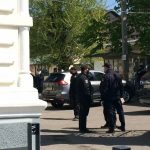 Коронавирус в Днепре | Полиция оцепила Троицкую площадь