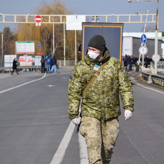 Коронавирус в Украине. Из других стран вернулись 11 тыс. человек