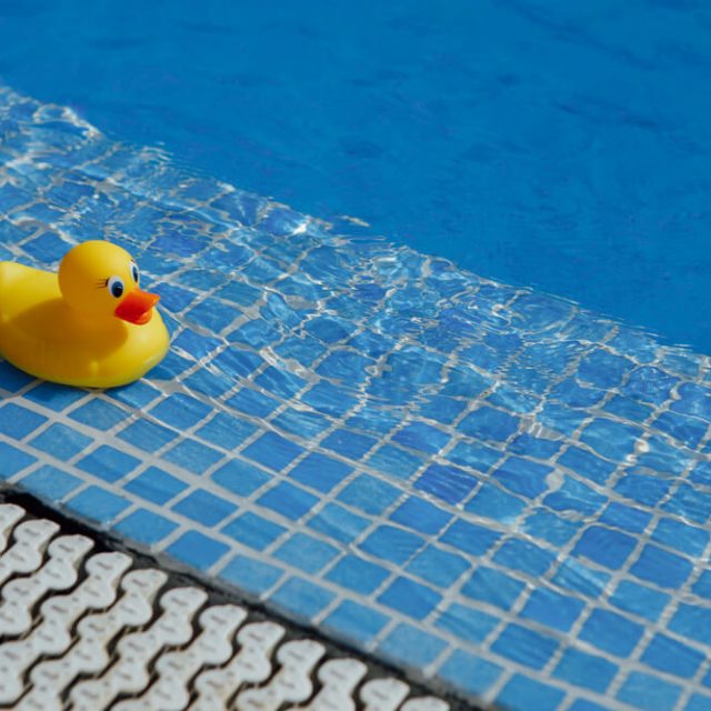 Шестилетний мальчик из Днепра утонул в бассейне