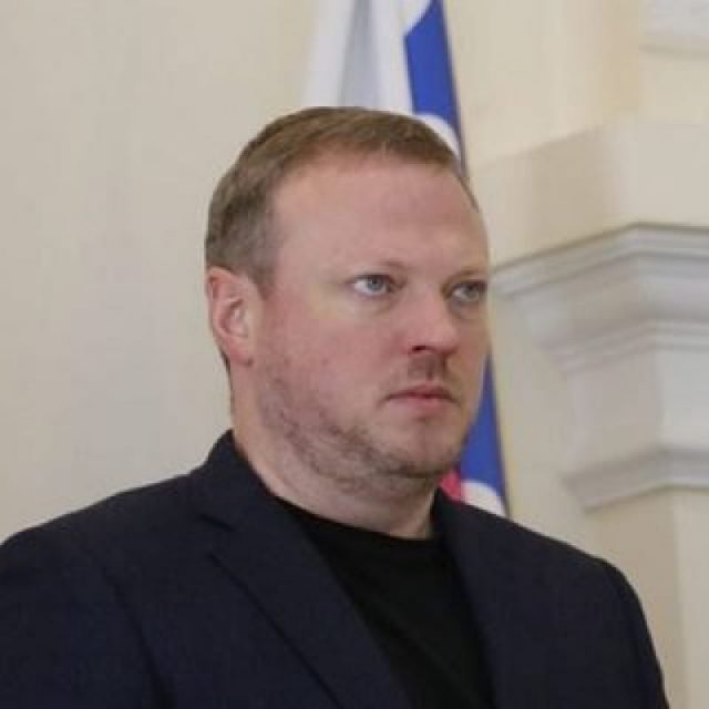 Фирма днепровского олигарха заплатила партии главы облсовета