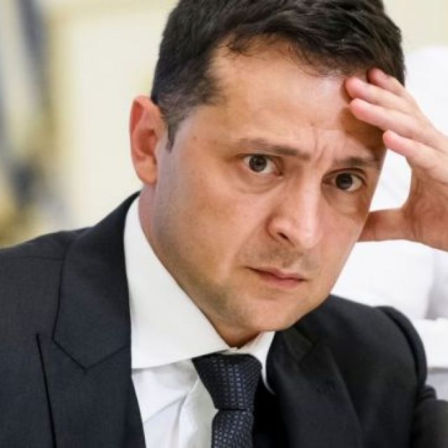 Зеленский ответил на петицию с требованием подать в отставку