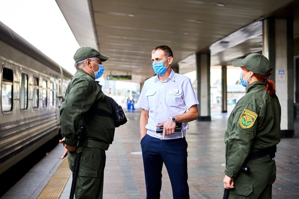 В трех киевских поездах, которые едут через Днепр появится охрана