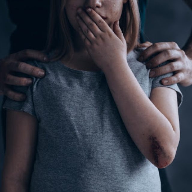 Отчим изнасиловал 13-летнюю девочку | Новости Днепра
