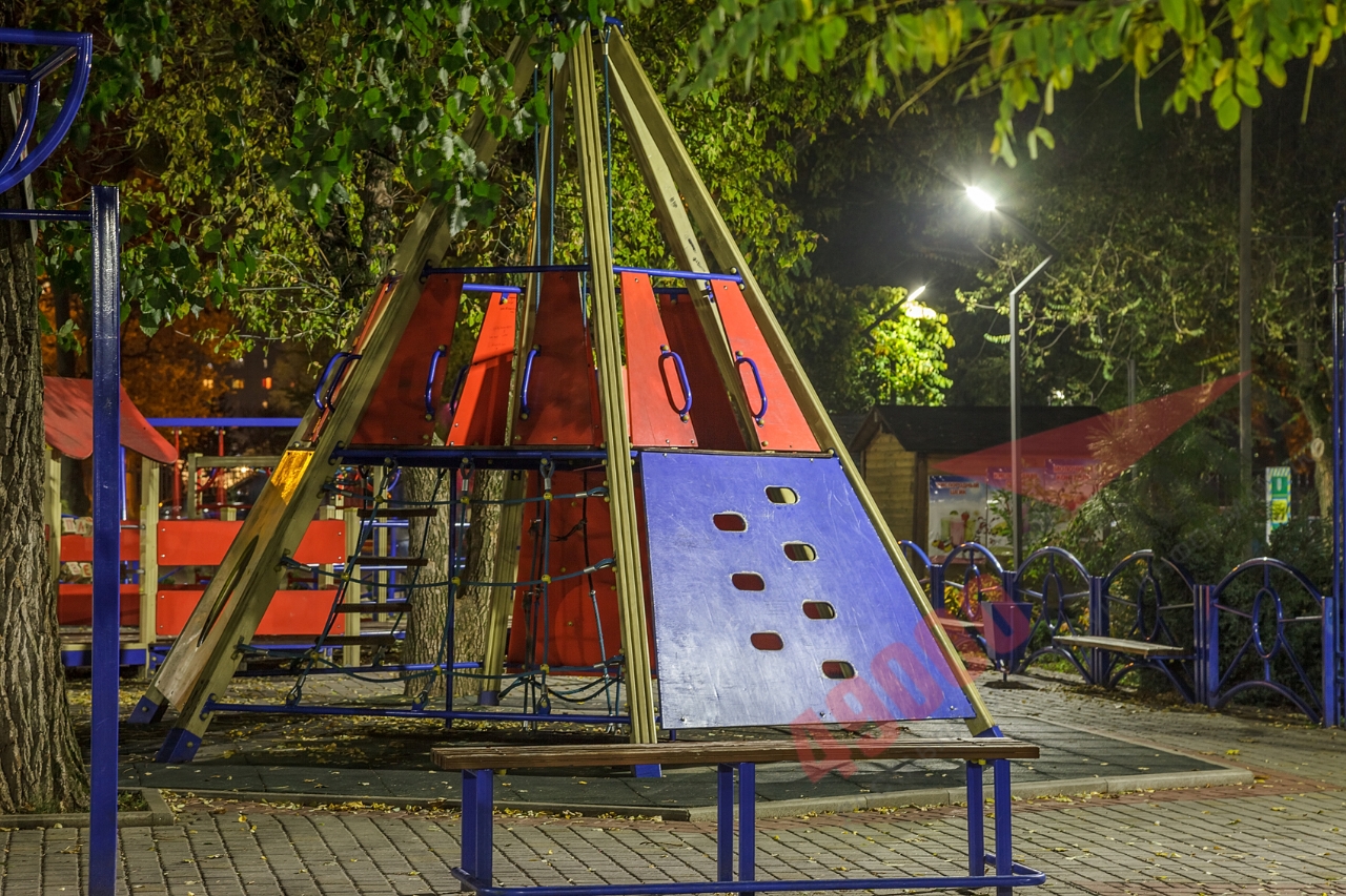 Как выглядит парк «Новокодакский» ночью|Новости Днепра