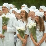Украинцев вакцинировать от коронавируса будут студенты