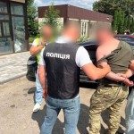 На Хмельниччині офіцер ТЦК вимагав гроші за оновлення військово-облікових даних