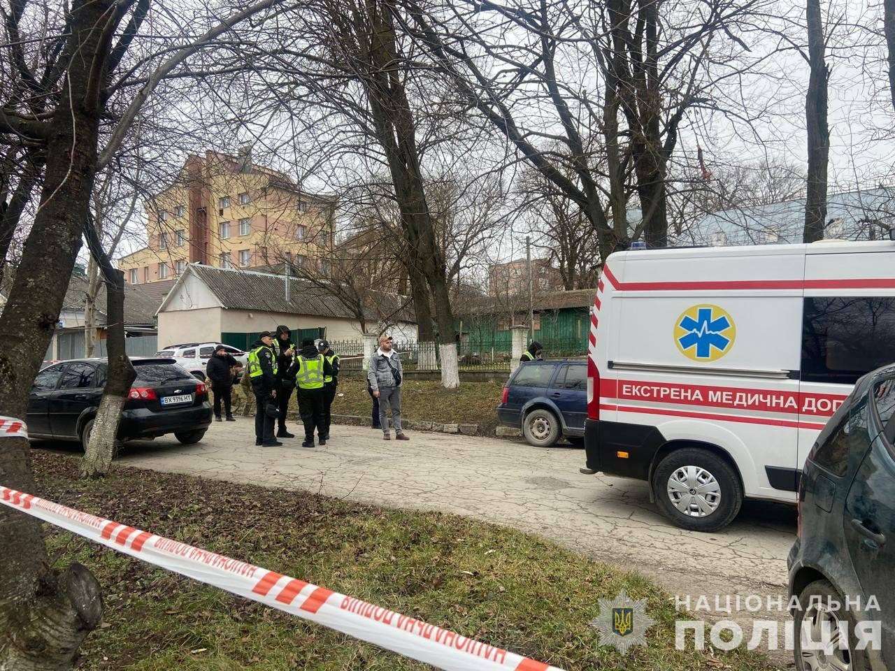 В Кам’янці-Подільському біля приміщення ТЦК стався вибух: є загиблий та поранені