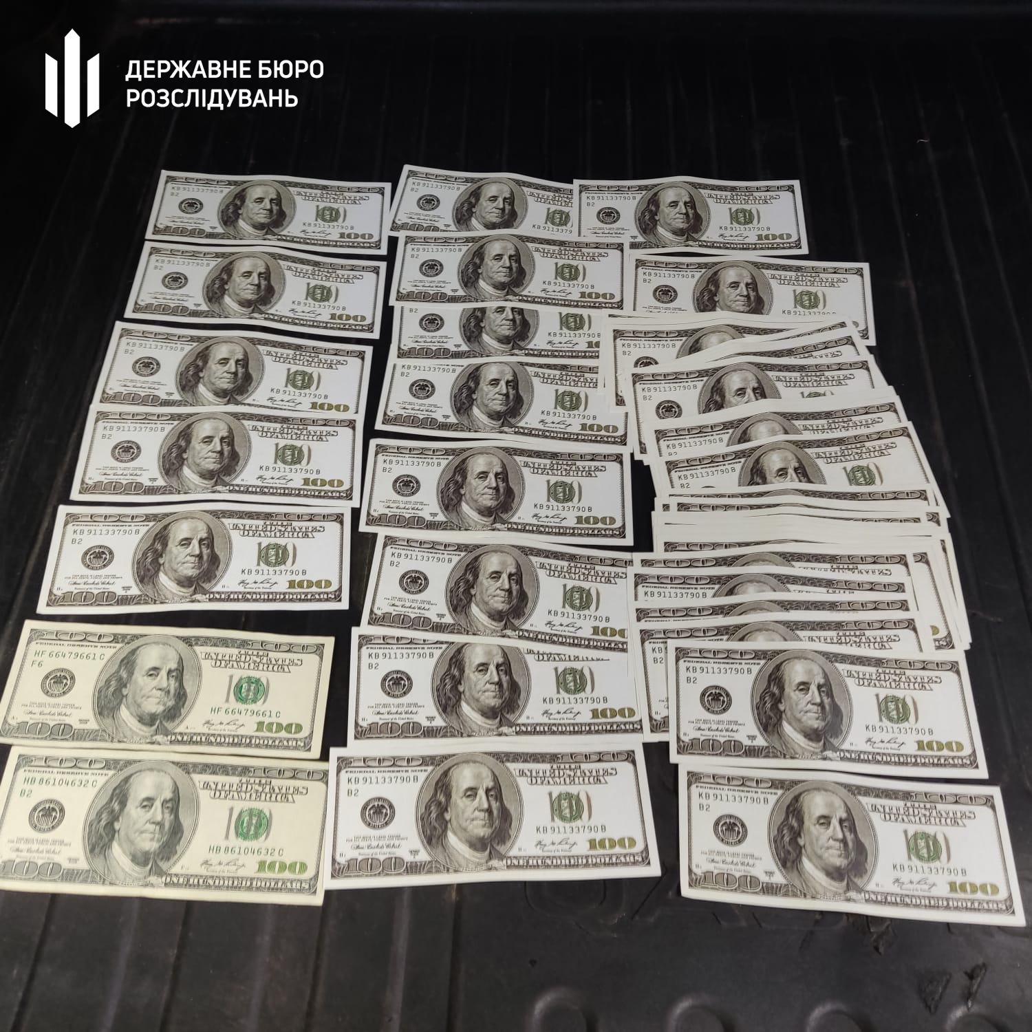 На Тернопільщині затримали військового за спробу “продати” довідку про непридатність за $25 тисяч