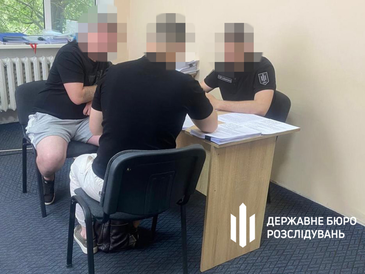 Командира батальйону на Донеччині викрито на незаконній виплаті мільйона гривень “бойових” тиловикам