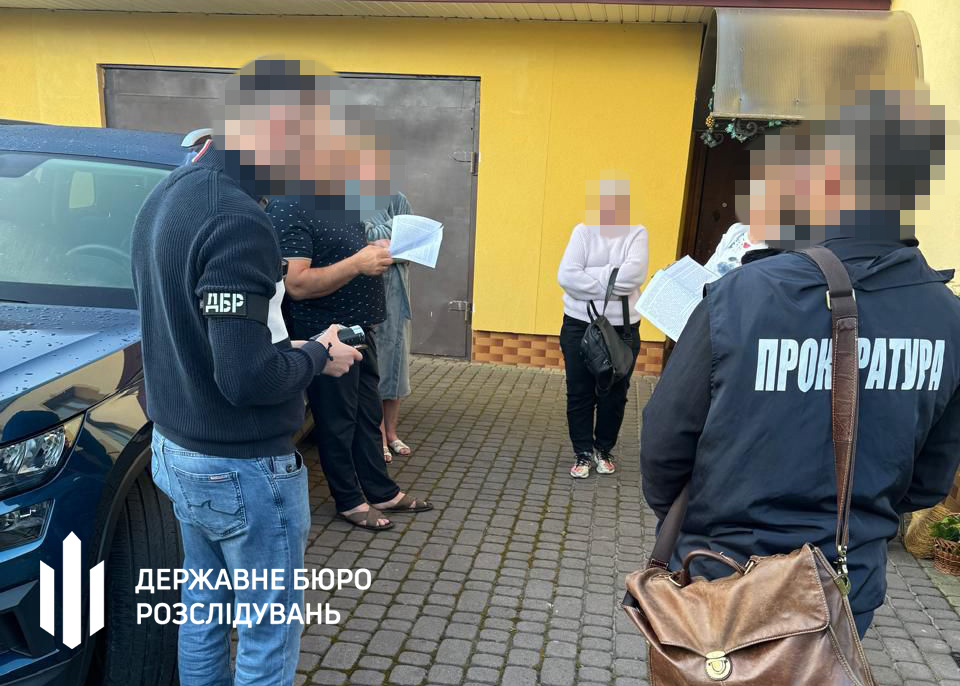 На Львівщині посадовців лісгоспу підозрюють у незаконній вирубці дерев на 50 млн грн