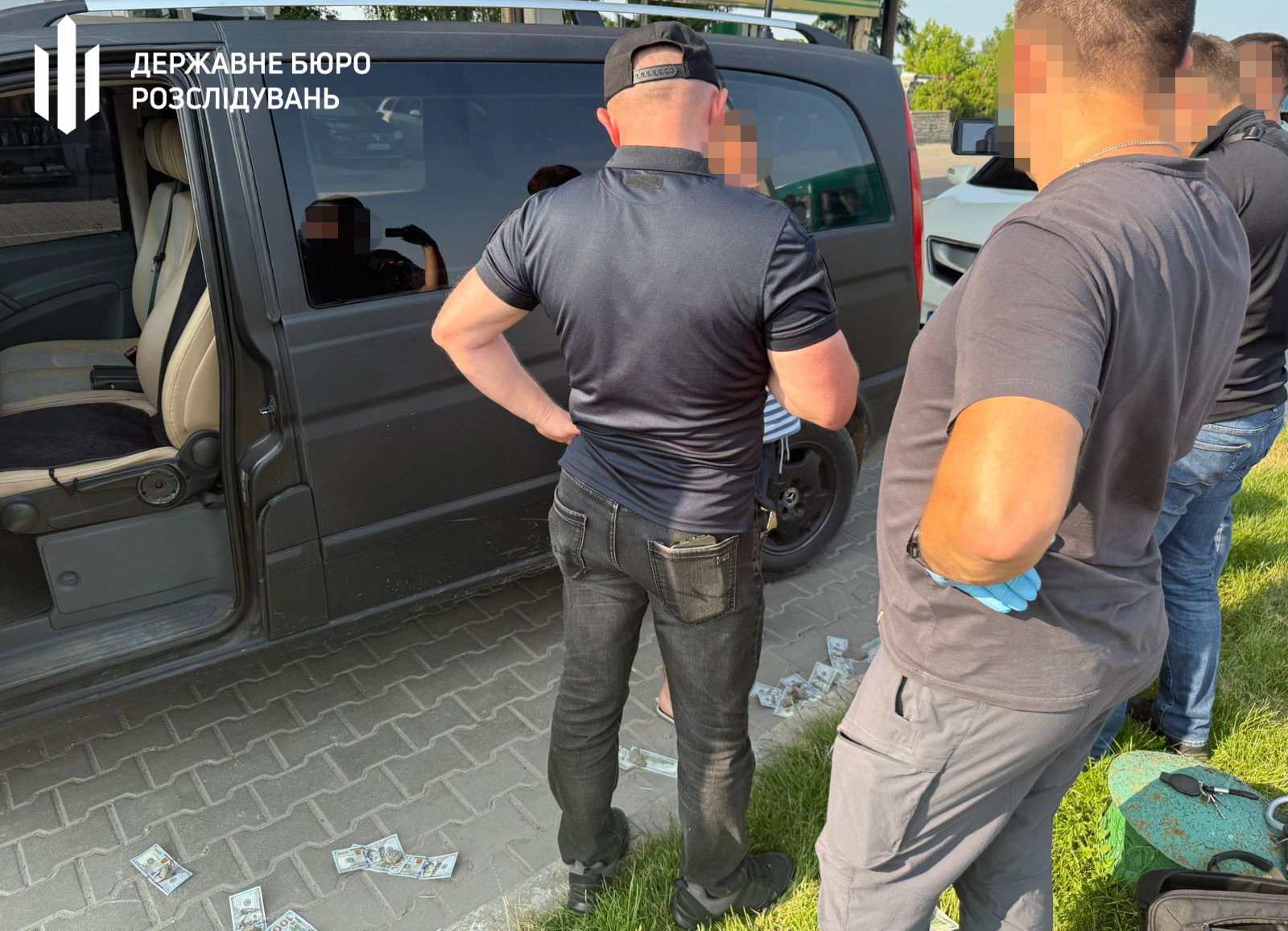 Депутат з Тернопільщини знімав з обліку ухилянтів за 10 тисячі доларів