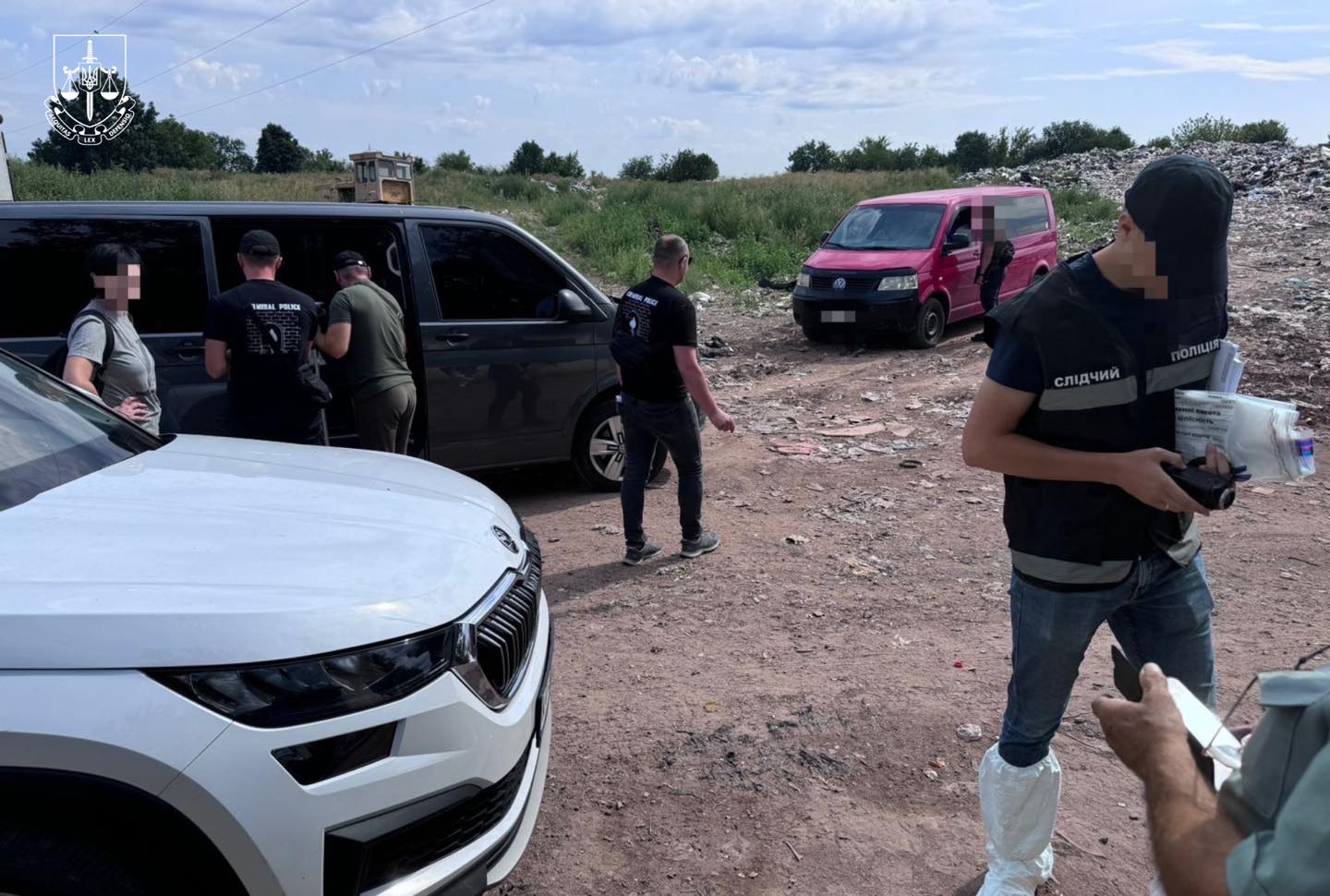 Незаконне сміттєзвалище під Фастовом: посадовців підозрюють у забрудненні земель та ігноруванні суду