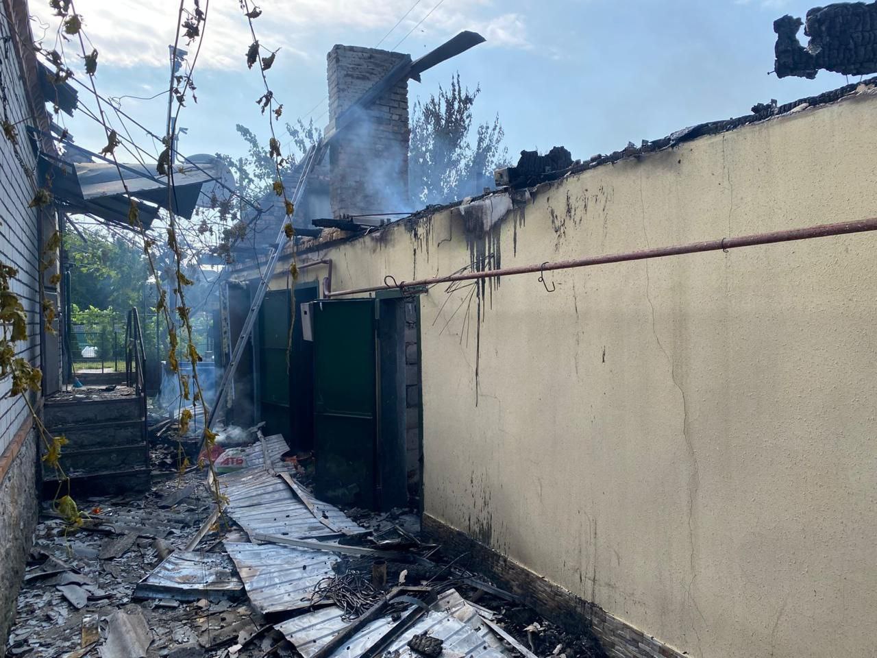 Під час ворожого обстрілу на Дніпропетровщині загинула жінка