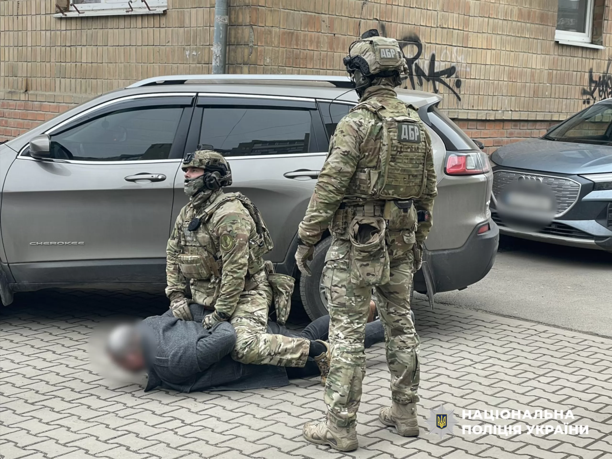 Топчиновники Держпраці вимагали гроші у підприємців за всі послуги, які мали надаватись безплатно