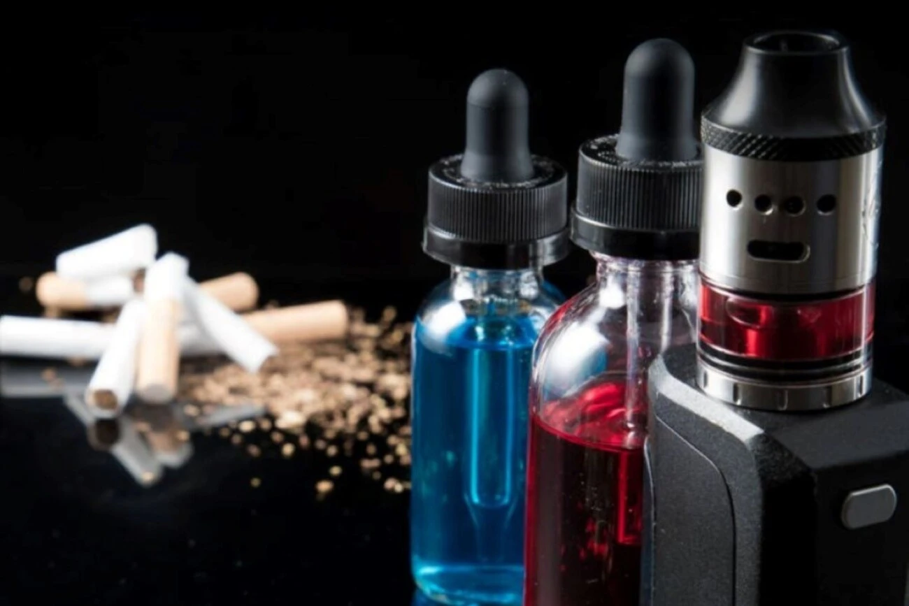 БЕБ закрив мережу магазинів у Києві, що торгувала контрафактними рідинами для вейпів