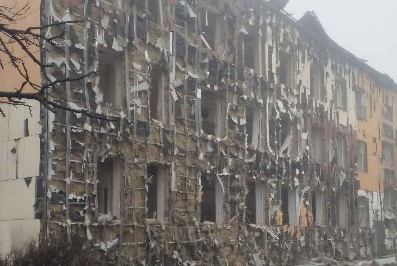 Дніпропетровщина під ворожими атаками: росіяни розтрощили ліцей