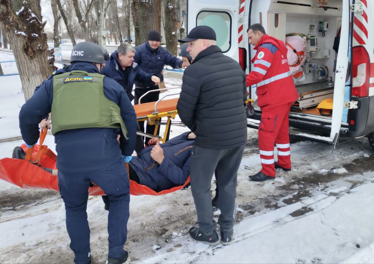 Атаки на Нікопольський район Дніпропетровщини: поранено двоє чоловіків