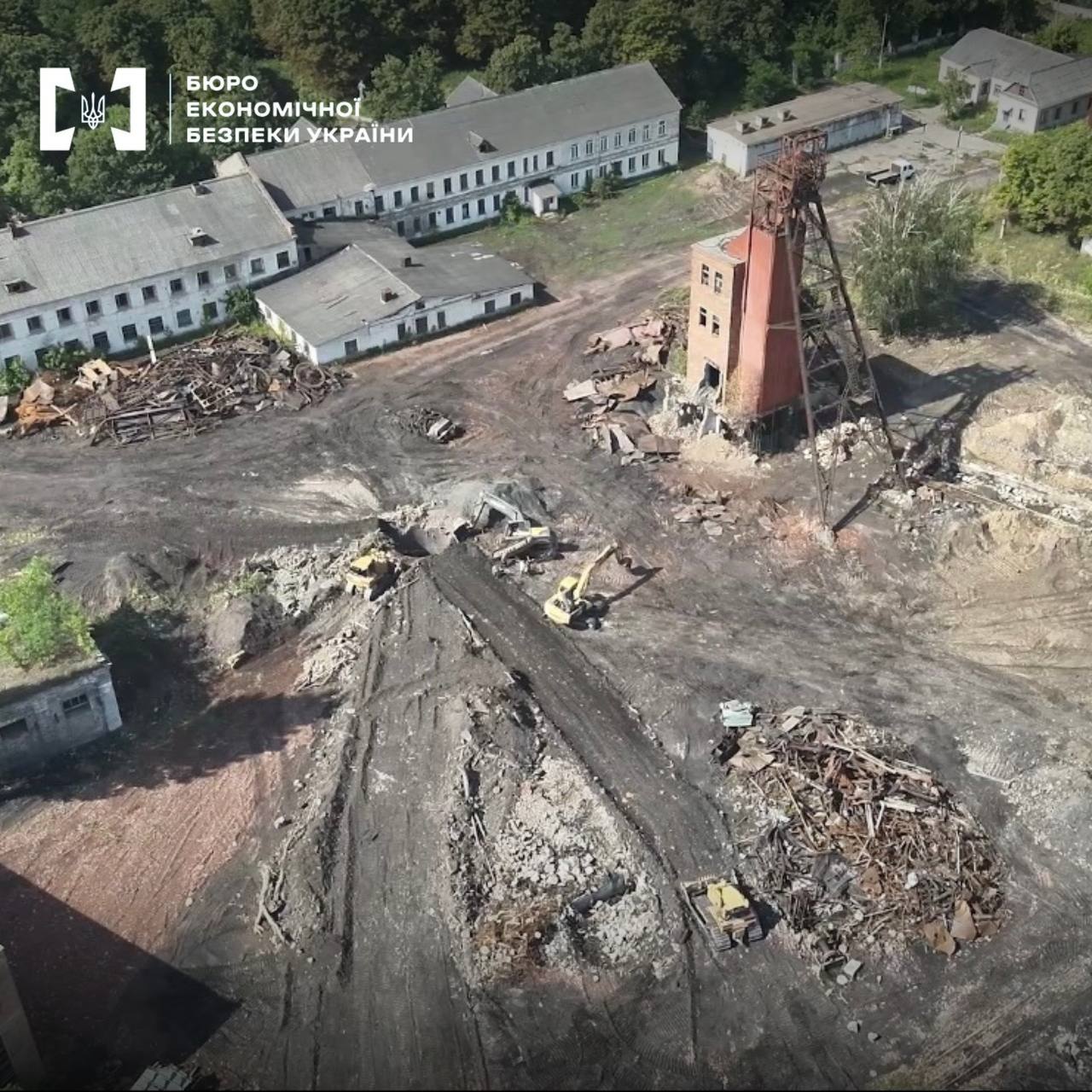 Гроші “закопали” в шахти: у Києві засудили експосадовця держпідприємства за розтрату бюджетних коштів