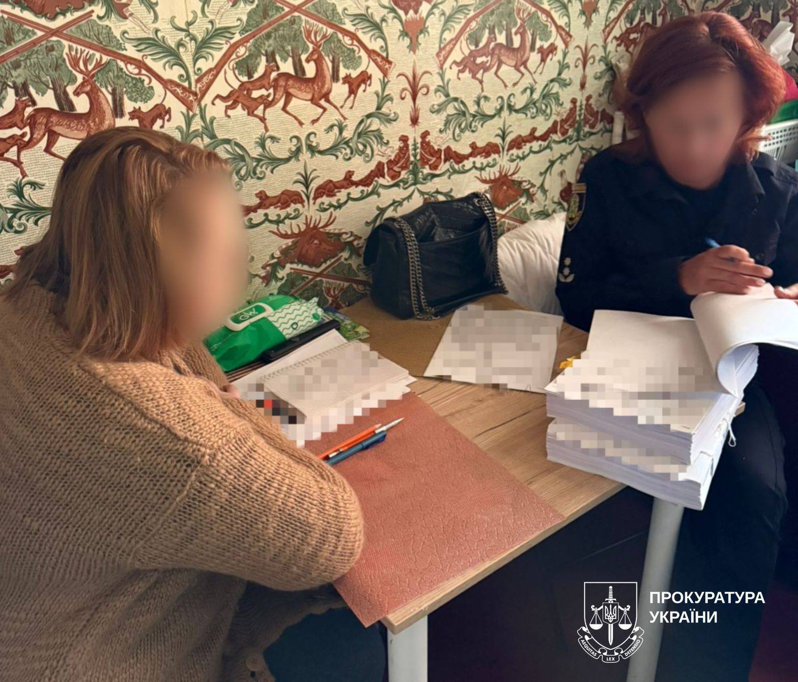 Понад 70 чоловіків отримали незаконну бронь від мобілізації, «працюючи» в освітньому закладі