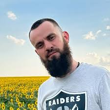 “Радік Провокатор”, який влаштовував двіж для “Наріка” та Краснова (Габібулаєва), може втратити відстрочку через скандал у ВНЗ Поплавського