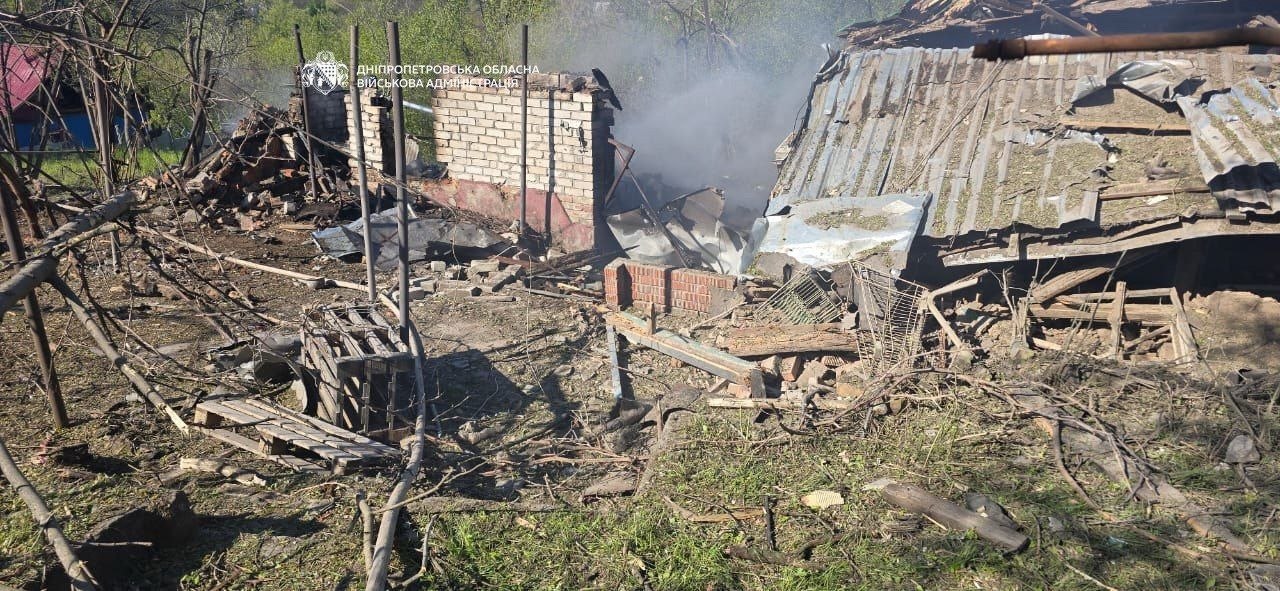 Ворог атакував ракетами Дніпро: пошкоджені будівлі, є поранені