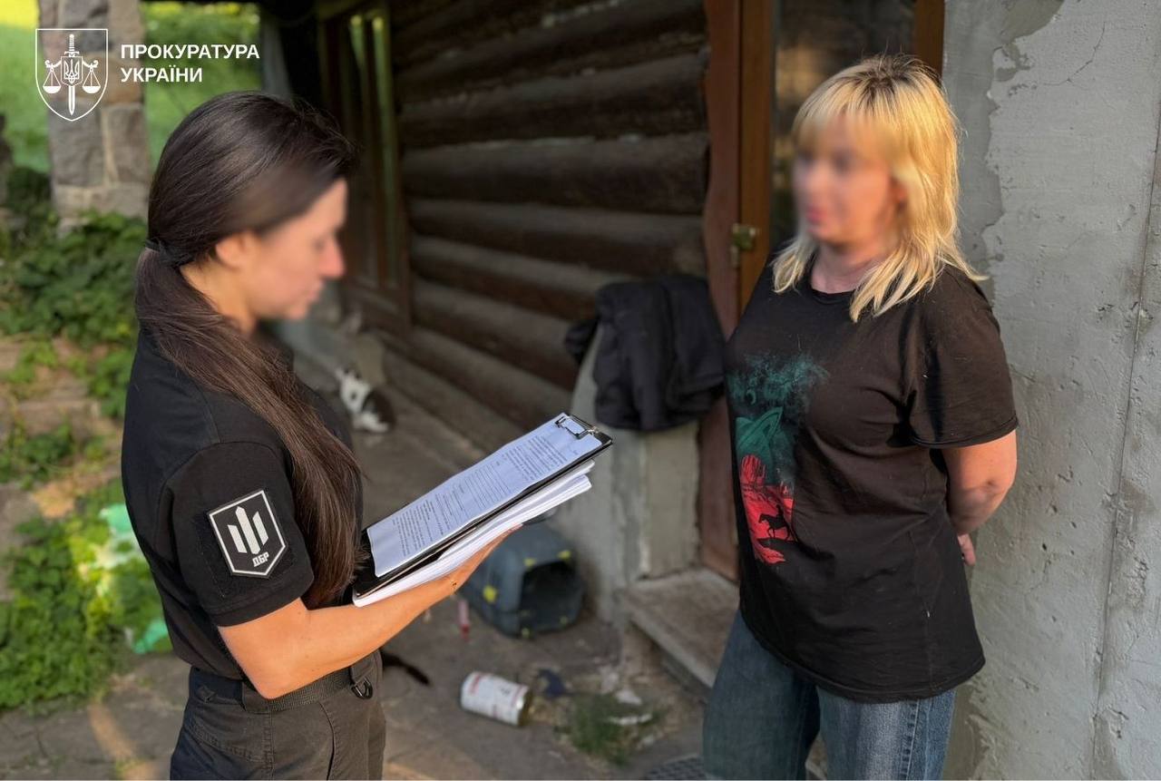 Організована група через електронну систему легалізувала 19 тисяч кубів краденого дуба на 147 мільйонів