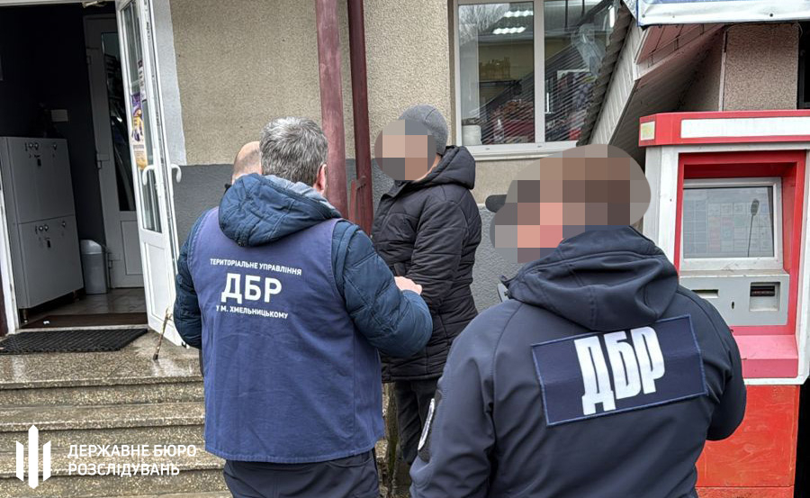За $2000 видаляв із баз розшуку: судитимуть посадовця Чернівецького ТЦК