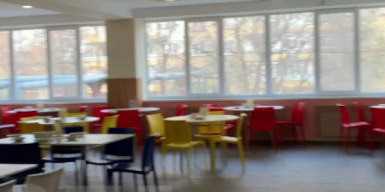 В днепровской гимназии обновили столовую и душевые: видео