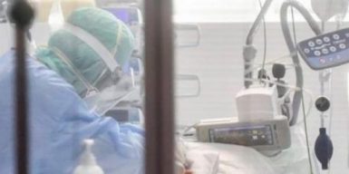 В реанимации больницы Мечникова в Днепре спасают 13 тяжелых пациентов с коронавирусом (видео)