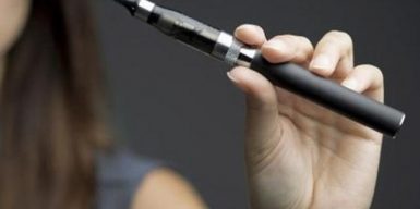Нардепы запретили электронные сигареты детям
