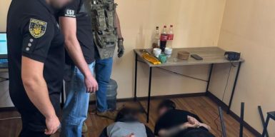 Перша в Україні підозра за створення шахрайського кол-центру: на Львівщині поліція затримала організаторів