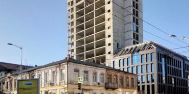 Днепровский бизнес-центр вредит исторической застройке