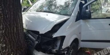В Днепре на Белелюбского произошла авария с шестью пострадавшими: фото