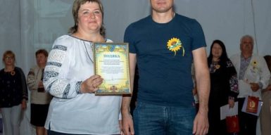 В Каменском мэр Белоусов устроил травлю школьной учительнице